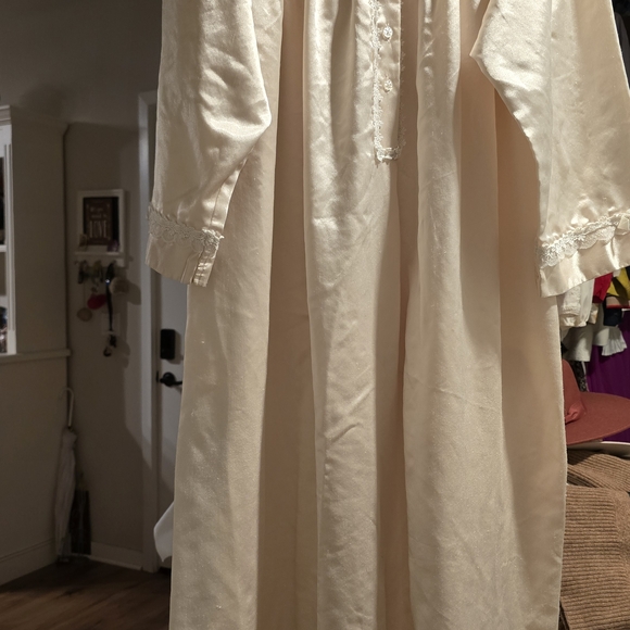 Dior Cream Loungewera Vintage - Picture 2 of 3